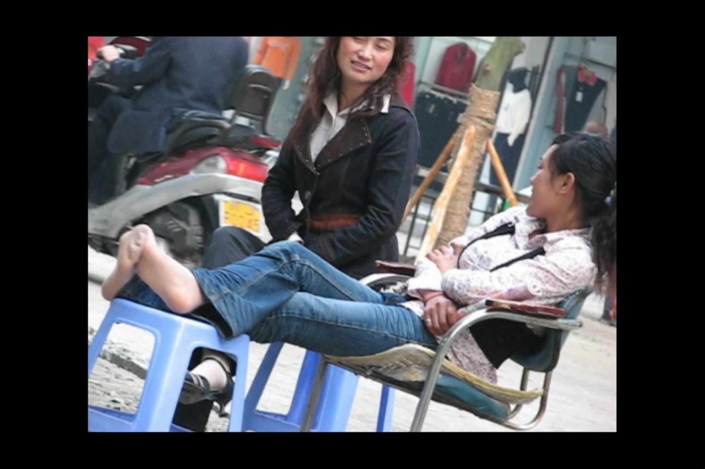 streetsnapnylon[00 00 33][20181202 210529 1]